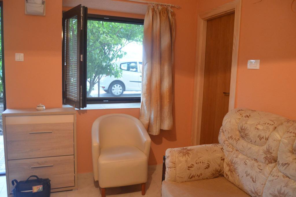 Apartments Bucin コトル エクステリア 写真