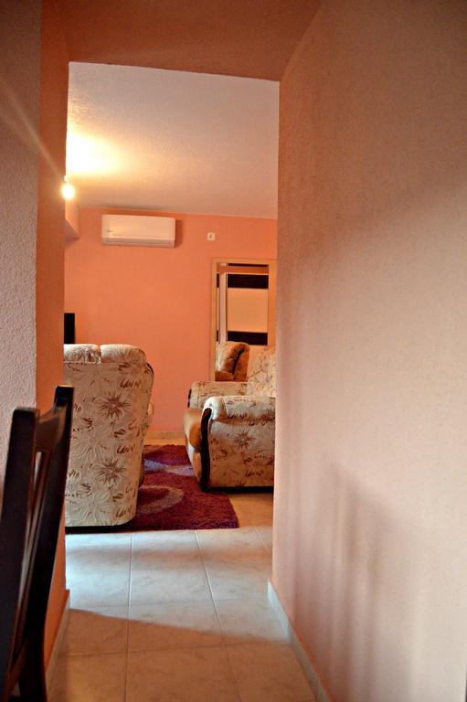 Apartments Bucin コトル エクステリア 写真